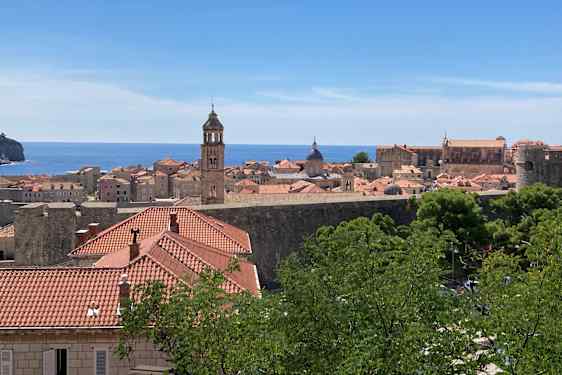 Den Gamle by set fra ringmuren