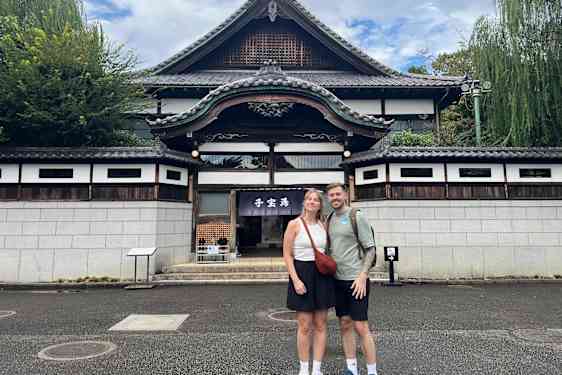 Hanne og hendes medrejsende på Edo-Tokyo Open Air Museum