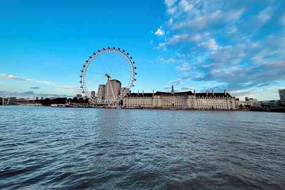 London Eye set fra Westminster Pier
