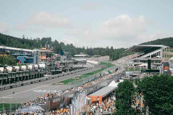 Formel 1 biler på banen