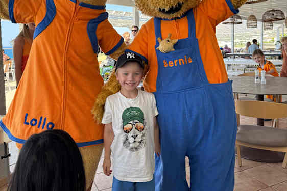 Dreng med Lollo & Bernie