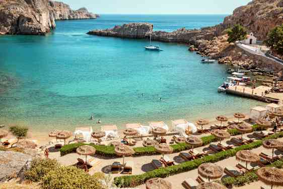 Rejser til Middelhavet. Strand på Rhodos.