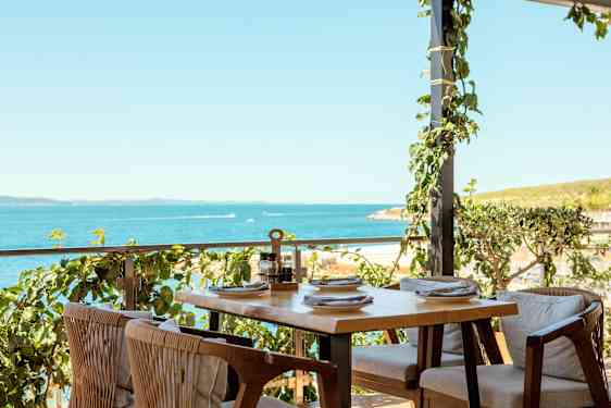 Udsigt fra restaurant i Albanien