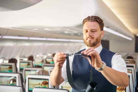 Kabinepersonale ombord på Sunclass Airlines