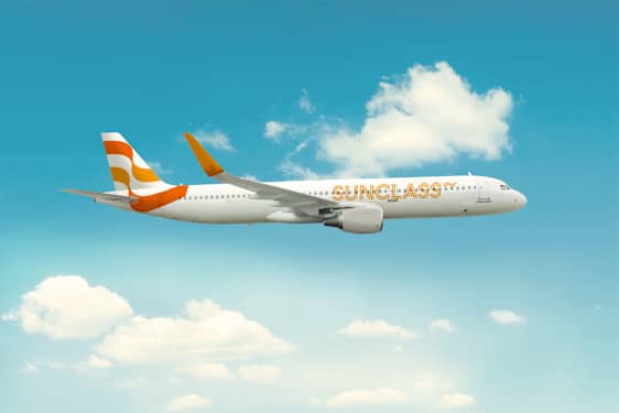 Sunclass Airlines fly