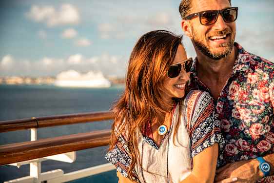 forelsket par på krydstogt