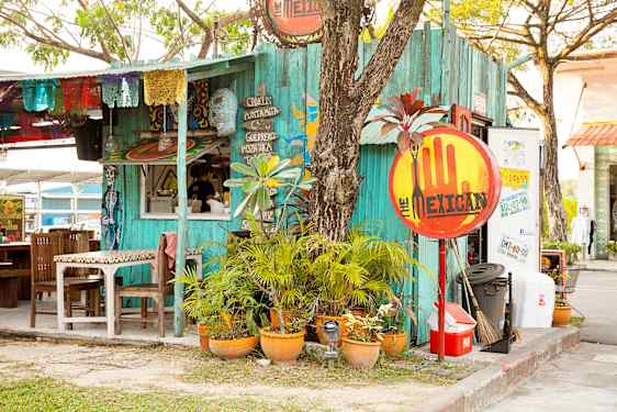 Lokal butik med mange farver