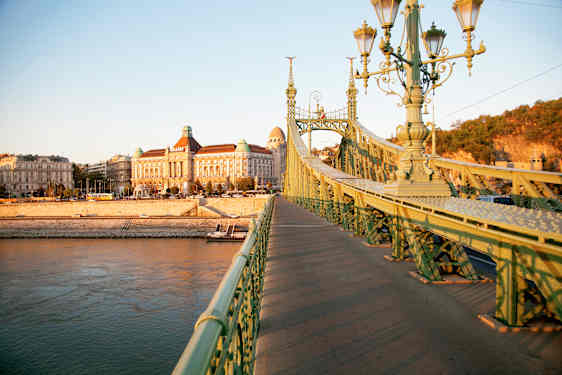 Bro i Budapest