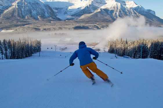 På ski i Banff