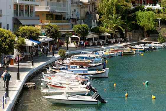 Havnepromenaden i Agios Nikolaos