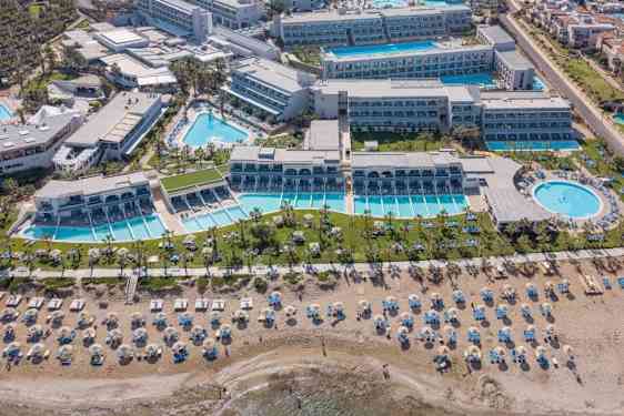 Lyttos Beach set oppefra