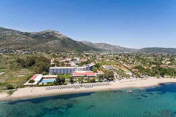 Hotel Golden Coast set fra vandet