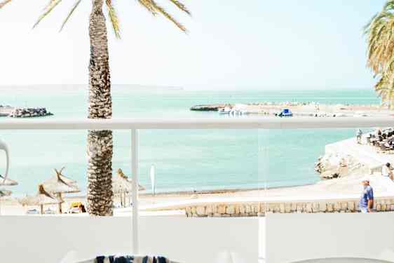 Strand og palmer på Mallorca