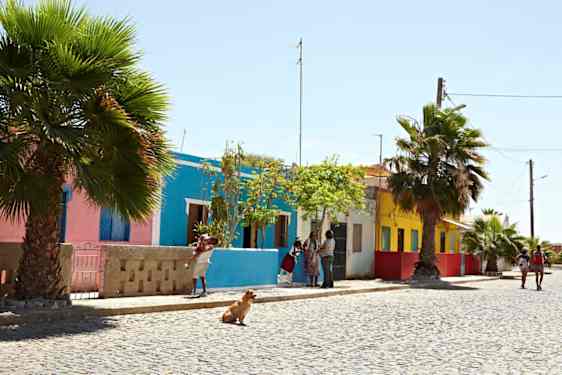 Farverige huse på Sal, Kap Verde