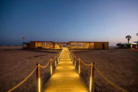 Strandbar på Oasis Salinas Sea