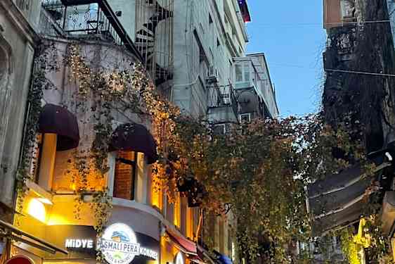 Aftenstemningen i Pera-området