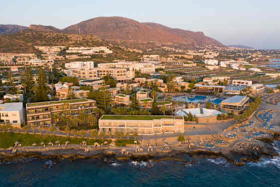 Nana Golden Beach set oppefra fra vandet