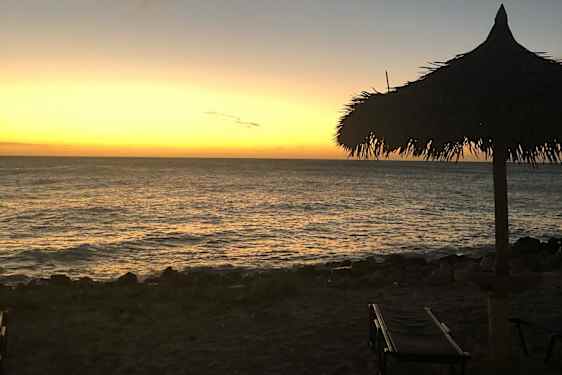 Solnedgang på stranden