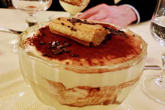 Tiramisu på restaurant i Rom