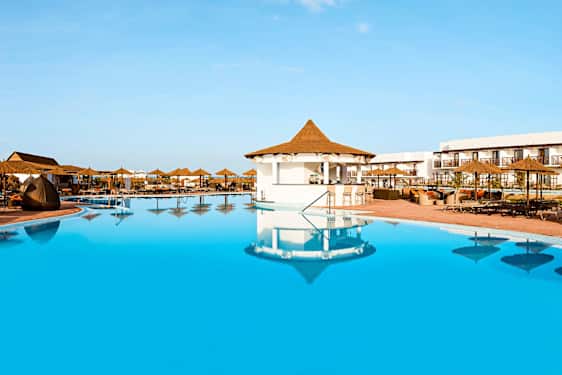 Meliá Llana Beach Resort & Spa