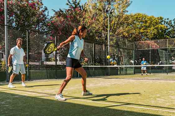 Padel på Jardin Tecina