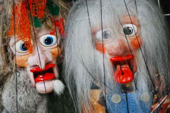 Traditionelle marionetdukker
