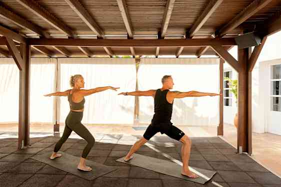 Yoga på en rejse i februar