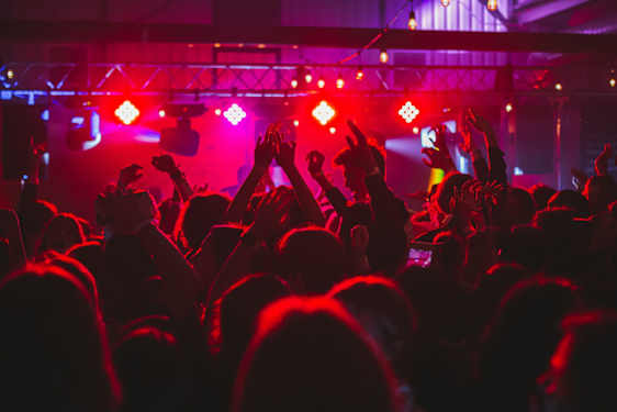 Natklub. Foto: Unsplash
