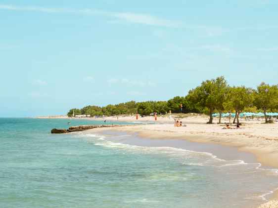 Stranden ved hotellet