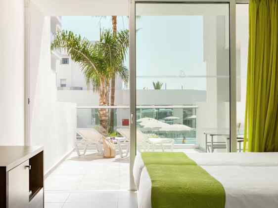 Limanaki Beach Hotel