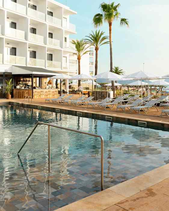Hotellets poolområde