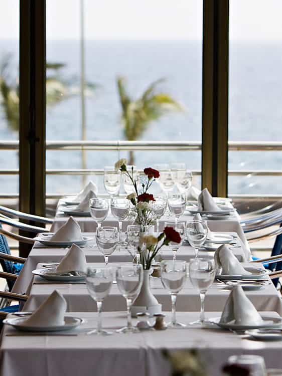 Dækket bord på restaurant i Playa del Inglés