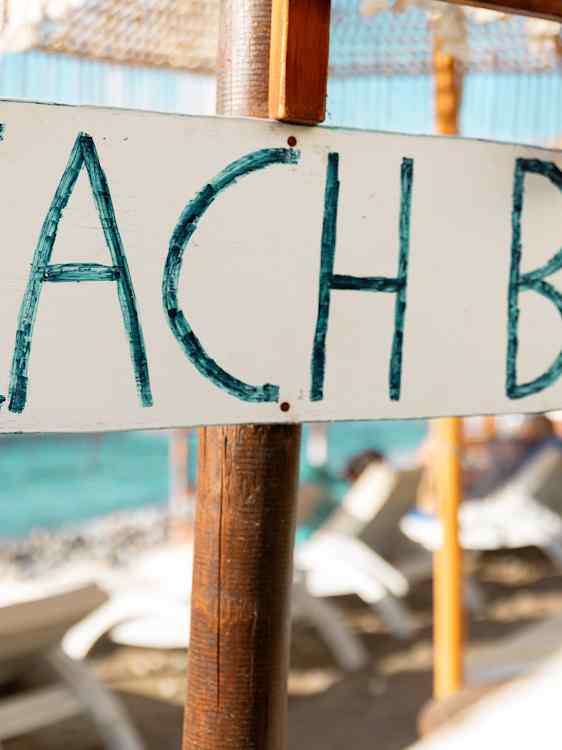 Skilt til strandbar