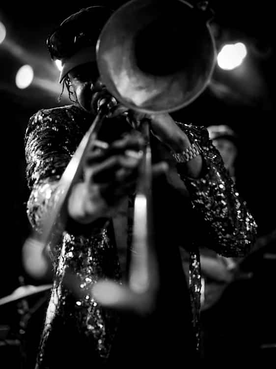Jazzmusiker spiller trompet