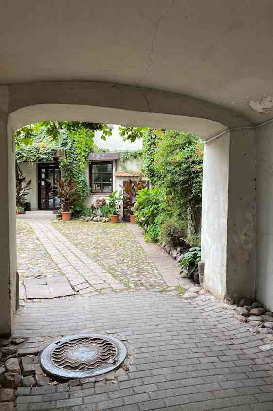 Hyggelige middelaldergader i Vilnius.