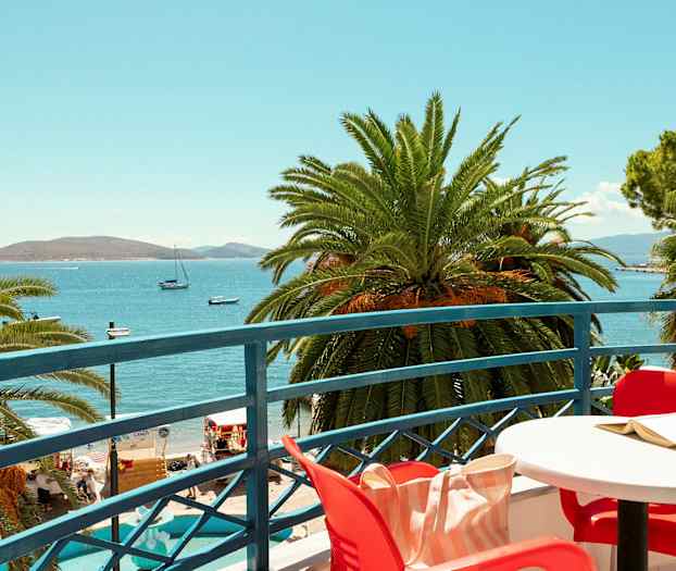 Dobbeltværelse med balkon og havudsigt