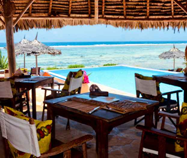 Restaurant og bar ved poolen