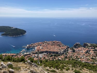 Udsigt over Dubrovnik fra toppen af kabelbanen