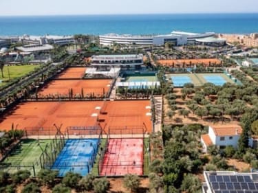 Tennisanlæg på Lyttos Mare