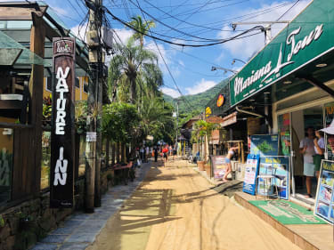 Butiksgade på Ilha Grande