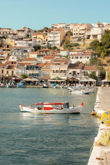 Båd og havn på Samos