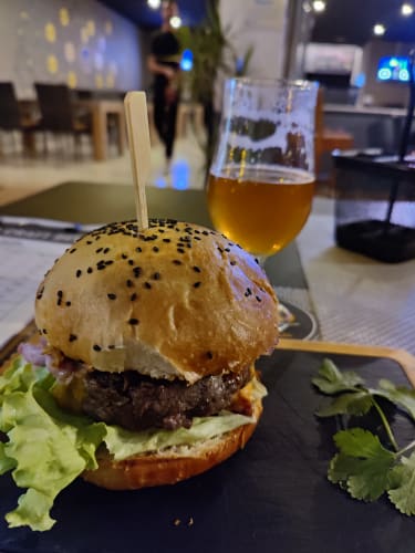 Burger og øl på Tenerife