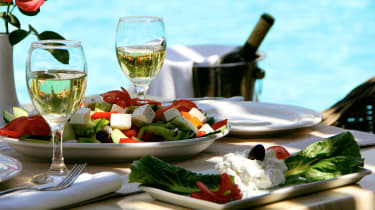 Skøn græsk mad på vores hoteller på Rhodos