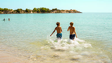 Pefkos