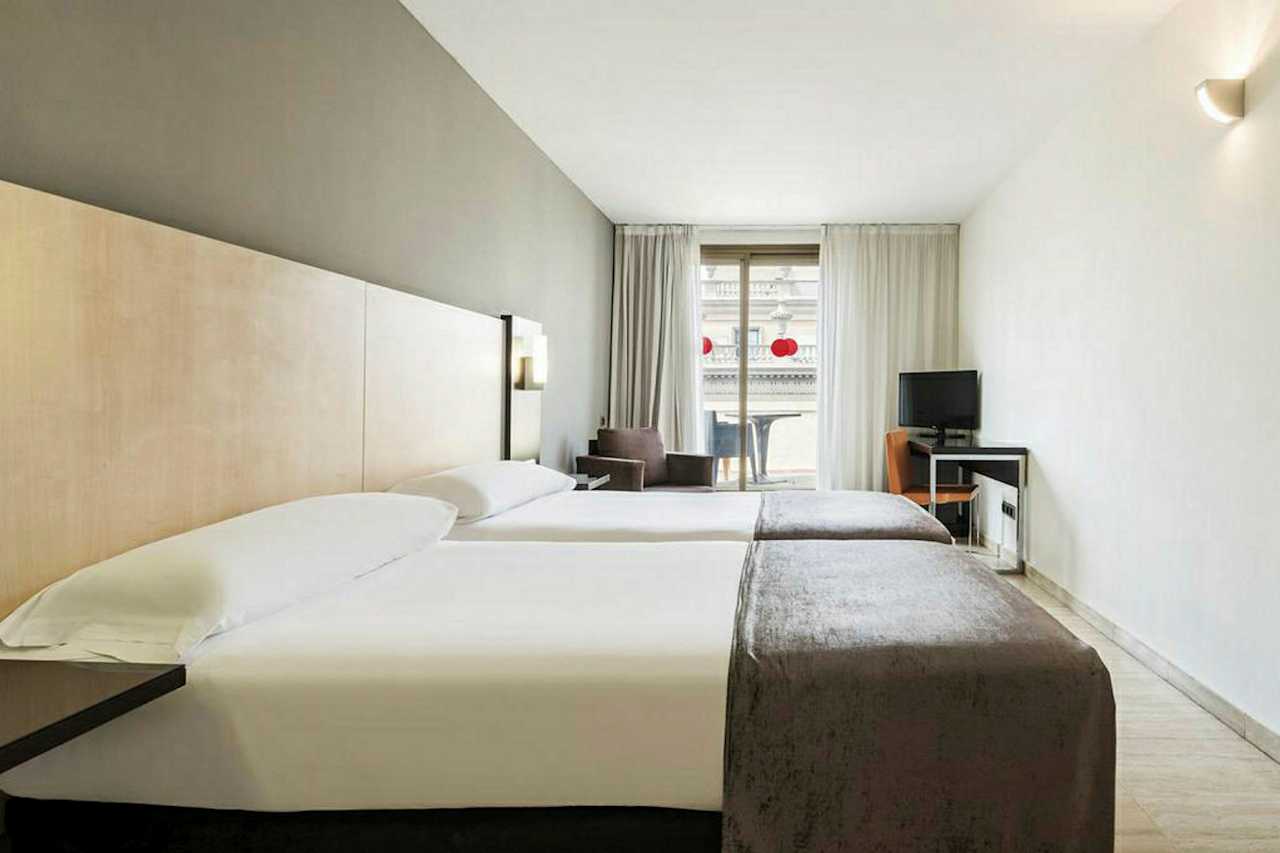 Billede av hotellet Ilunion Almirante - nummer 1 af 10