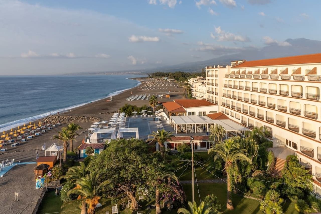 Billede av hotellet Delta Hotels by Marriott Giardini Naxos - nummer 1 af 68