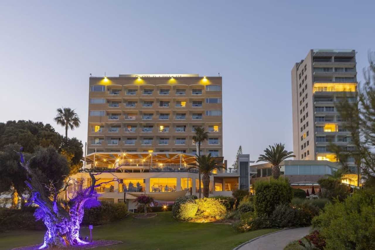 Billede av hotellet St Raphael Resort - nummer 1 af 147