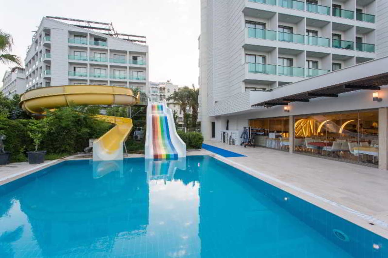 Billede av hotellet Falcon Hotel - nummer 1 af 28