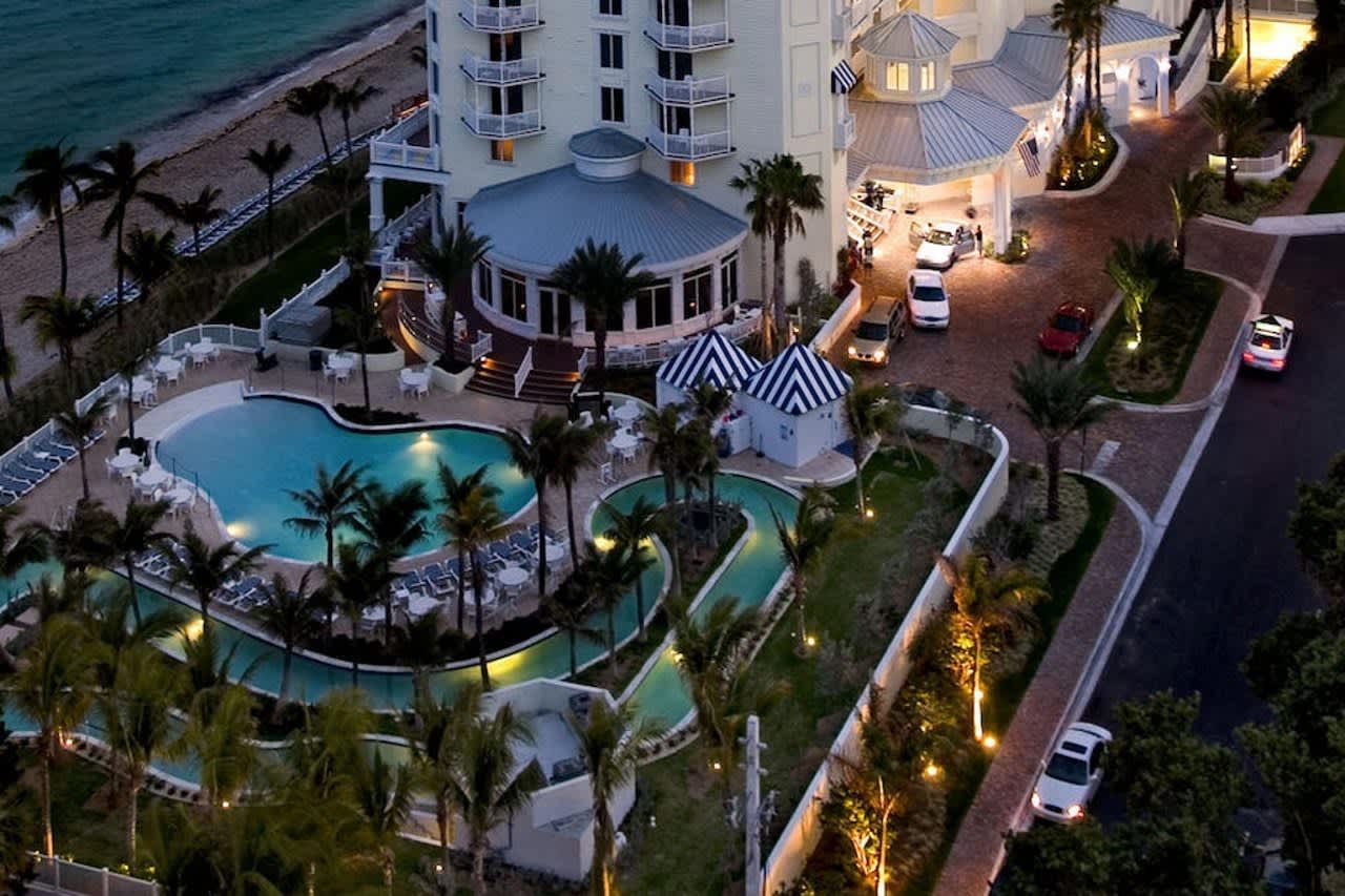 Billede av hotellet Pelican Grand Beach Resort - nummer 1 af 20