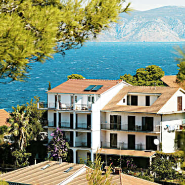 Mladina Apts